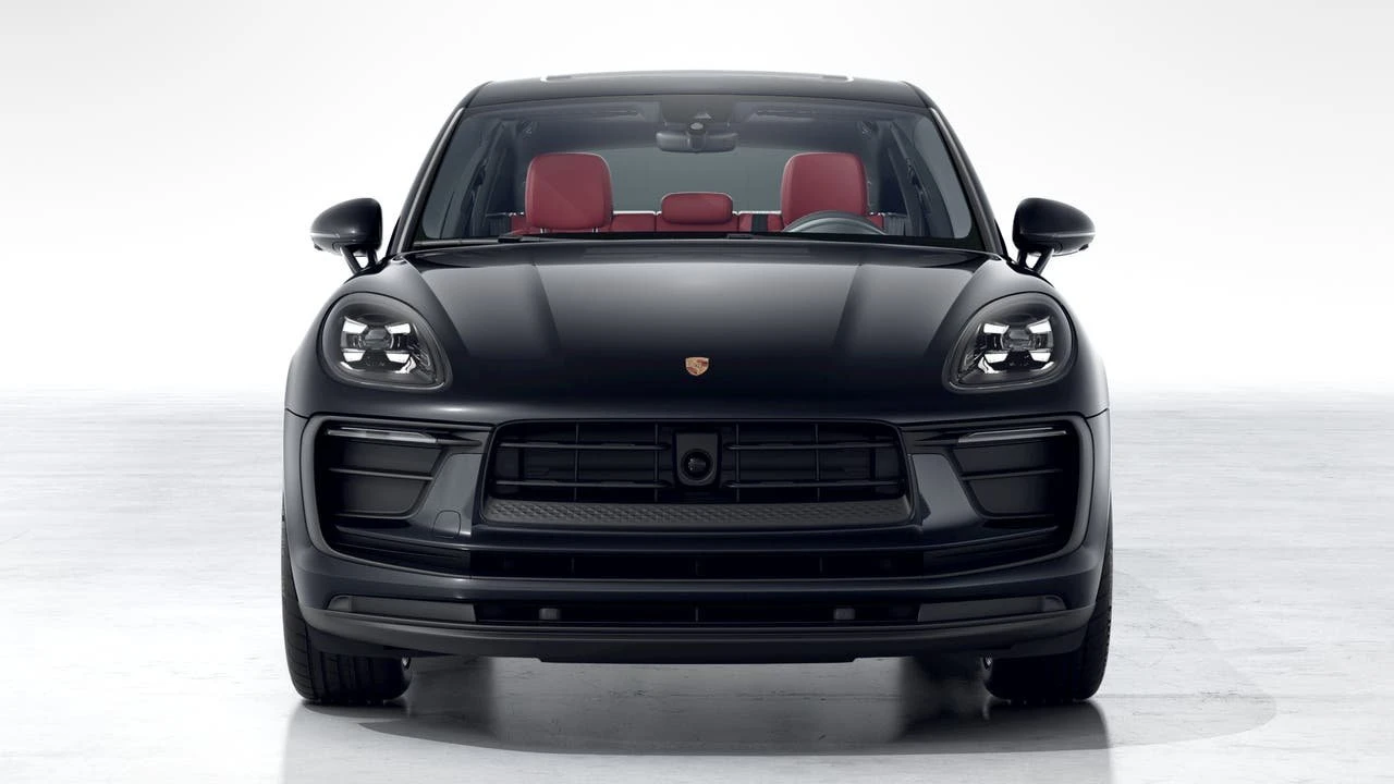 2026 Porsche Macan Electric - Image 8 of 10