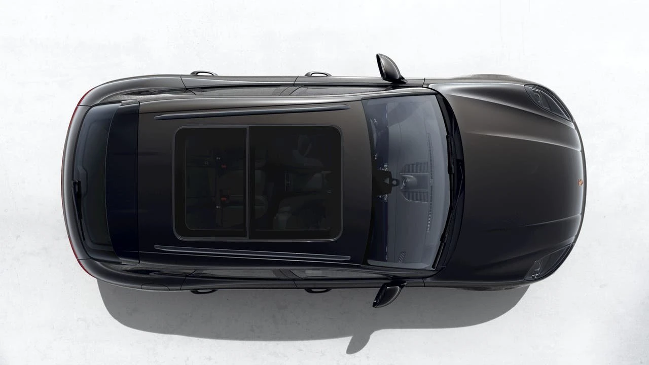2026 Porsche Macan Electric - Image 5 of 10