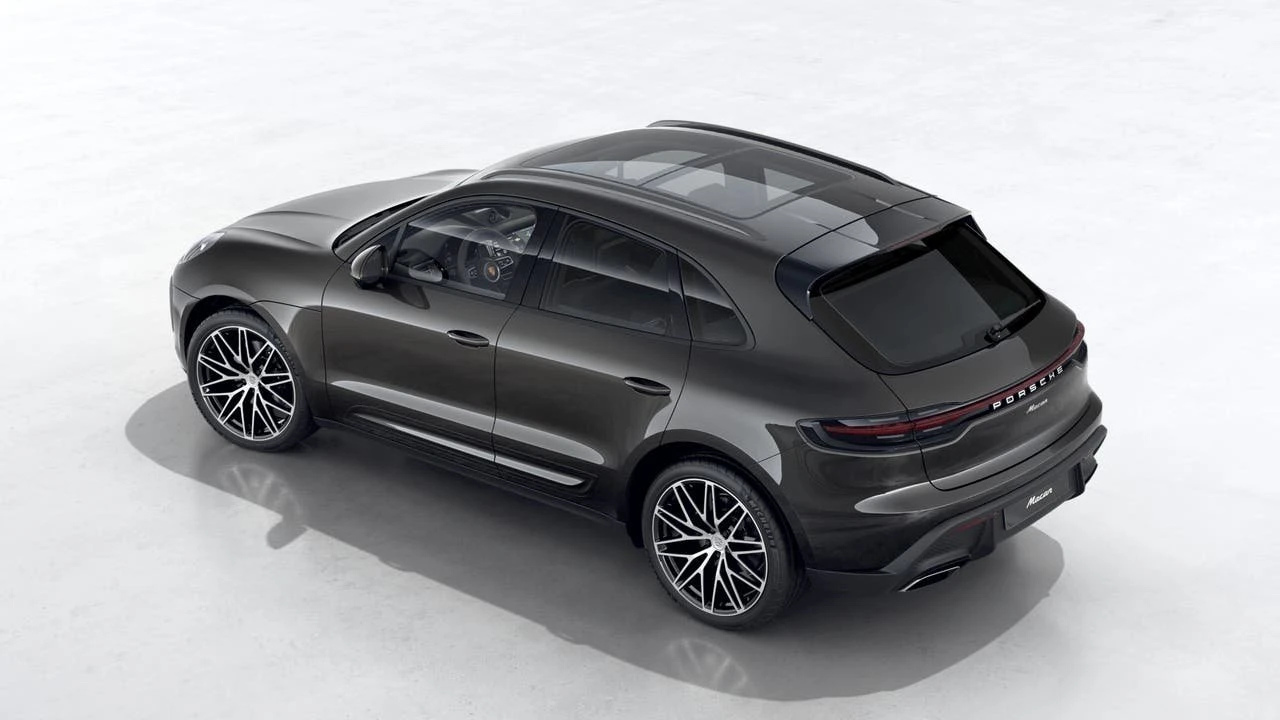2026 Porsche Macan Electric - Image 4 of 10
