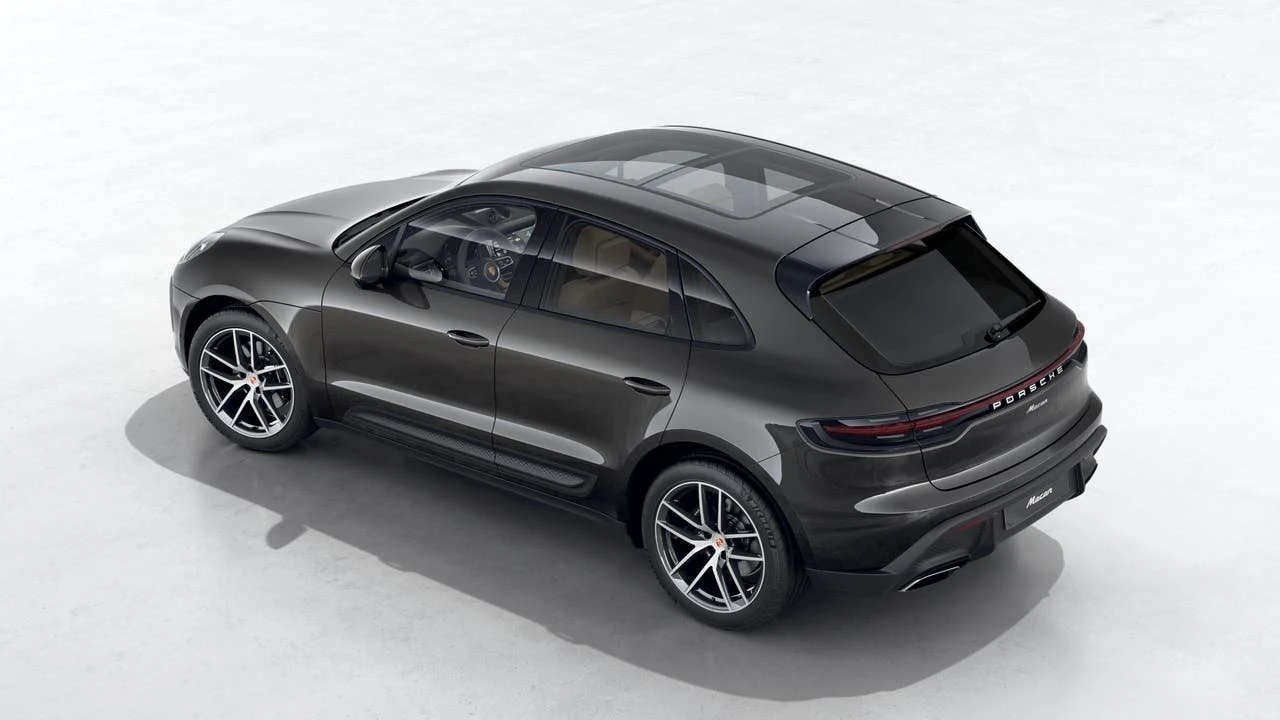 2026 Porsche Macan Electric - Image 4 of 10