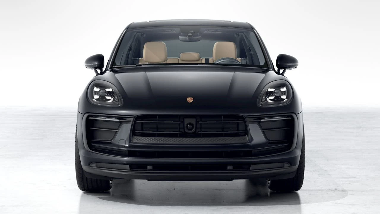 2026 Porsche Macan - Image 8 of 10