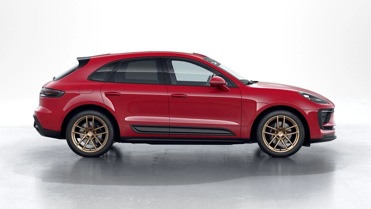 2026 Porsche Macan Electric - Image 6 of 10