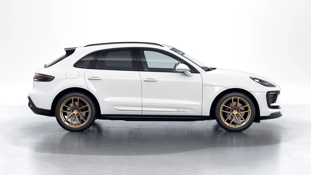2026 Porsche Macan Electric - Image 6 of 10