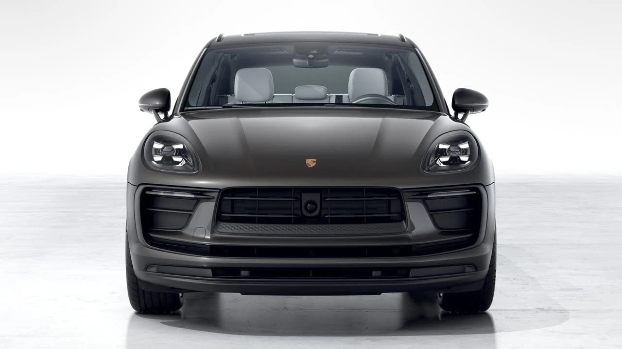 2026 Porsche Macan Electric - Image 8 of 10