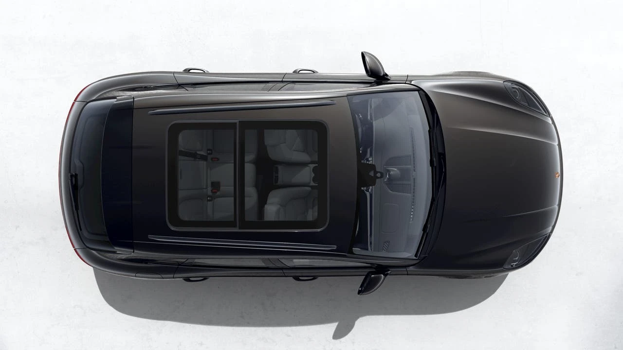 2026 Porsche Macan Electric - Image 5 of 10