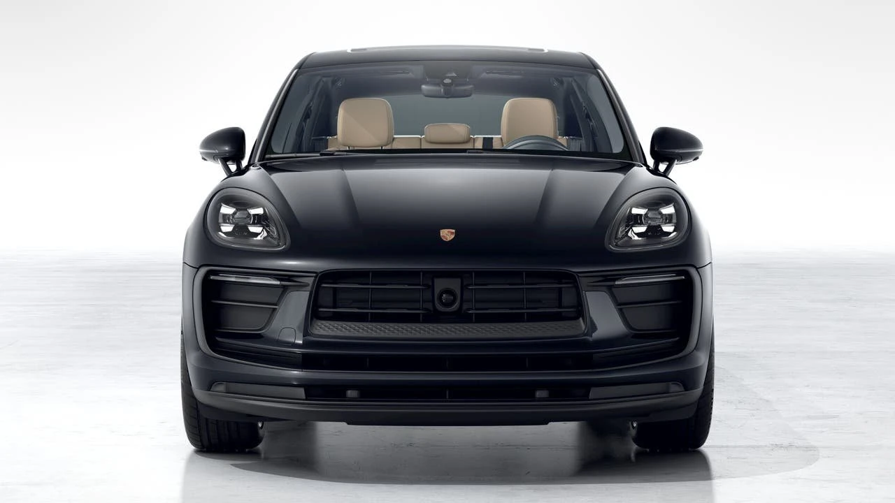 2026 Porsche Macan Electric - Image 8 of 10