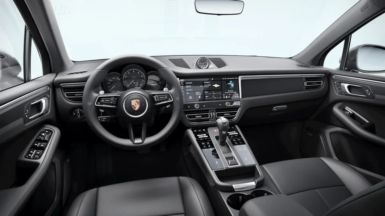 2026 Porsche Macan - Image 9 of 10