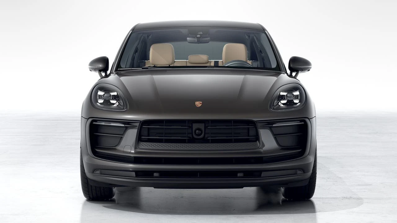2026 Porsche Macan - Image 8 of 10