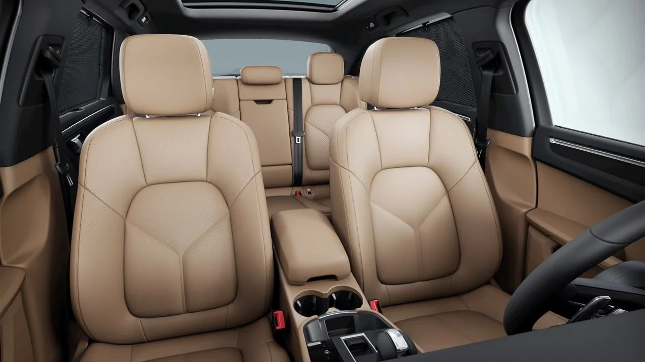 2026 Porsche Macan - Image 10 of 10