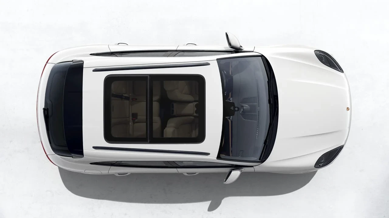 2026 Porsche Macan - Image 5 of 10