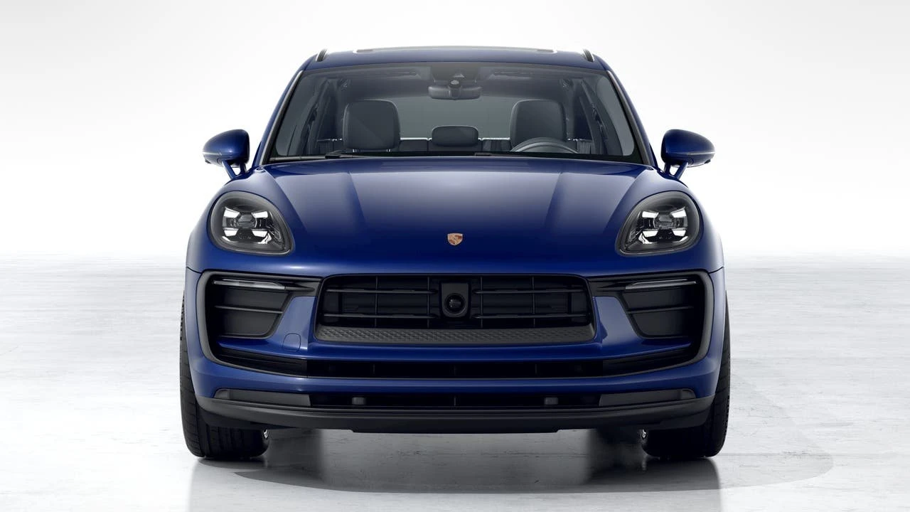 2026 Porsche Macan Electric - Image 8 of 10