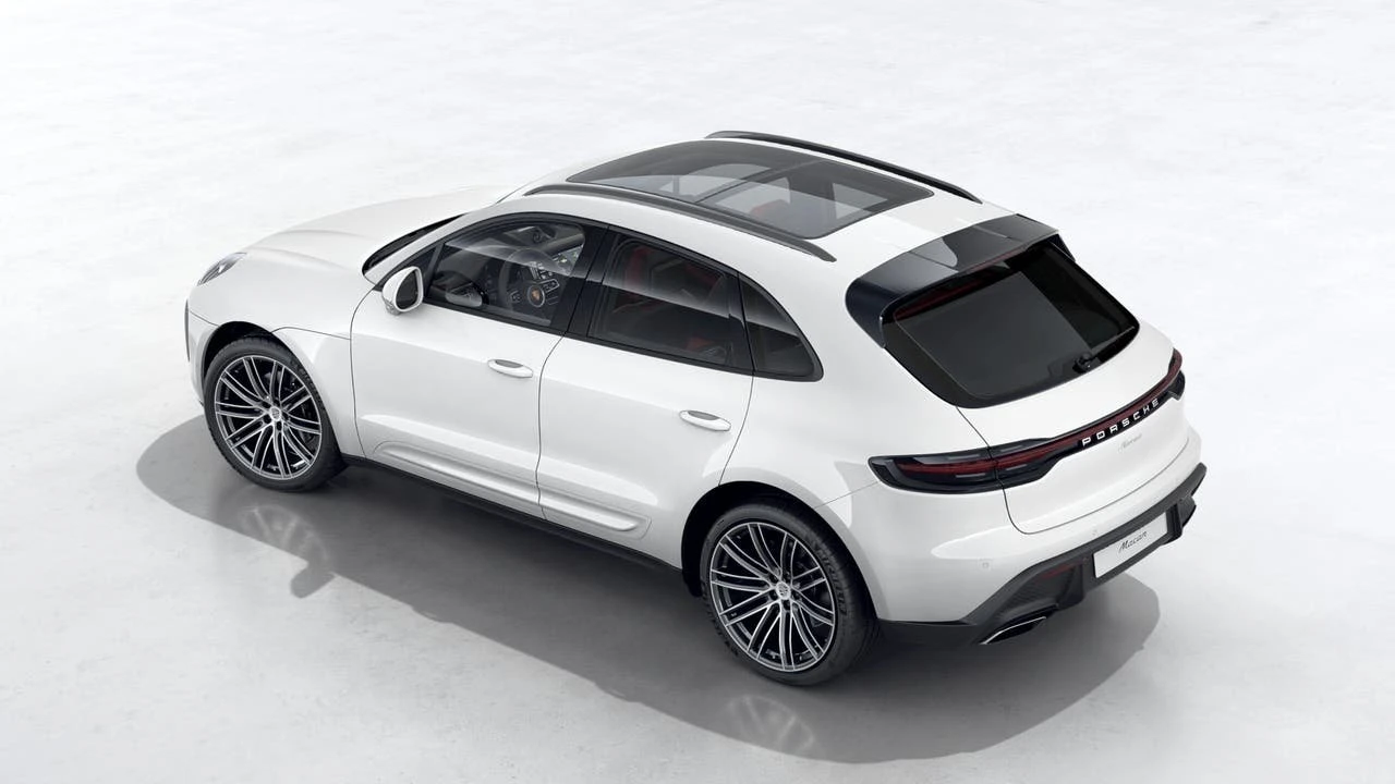 2026 Porsche Macan Electric - Image 4 of 10