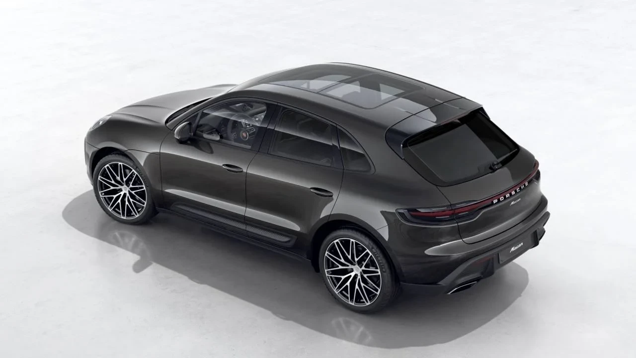 2026 Porsche Macan Electric - Image 4 of 10