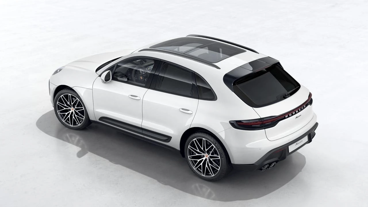 2026 Porsche Macan Electric - Image 4 of 10