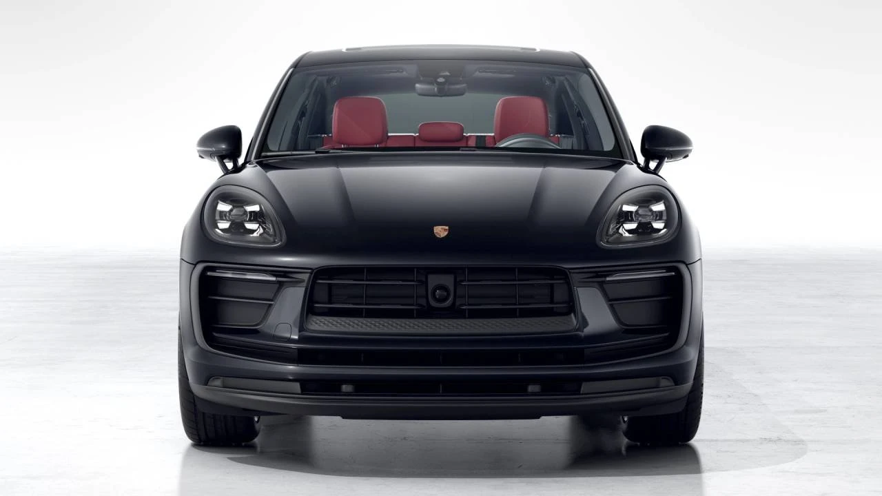 2026 Porsche Macan Electric - Image 8 of 10