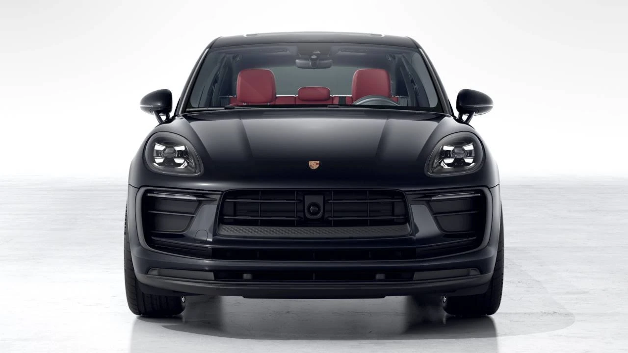 2026 Porsche Macan Electric - Image 8 of 10