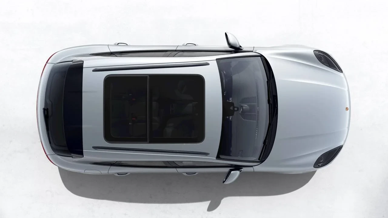 2026 Porsche Macan Electric - Image 5 of 10