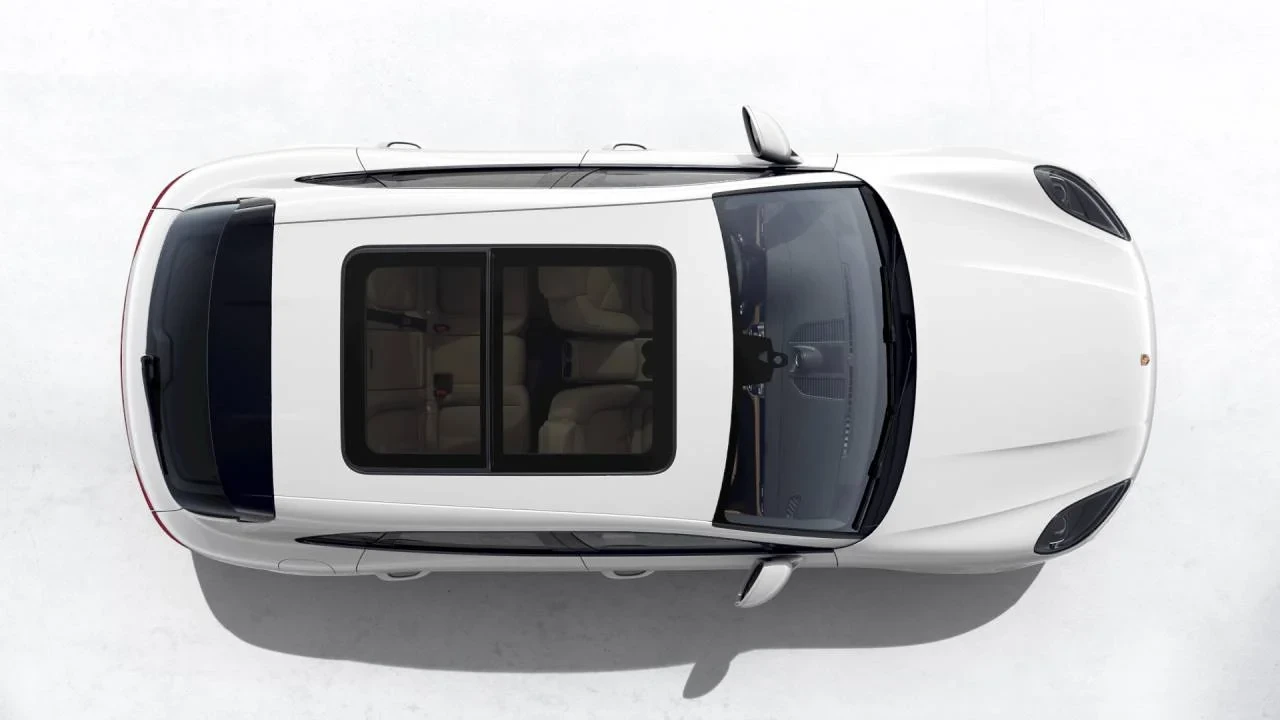2026 Porsche Macan Electric - Image 5 of 10