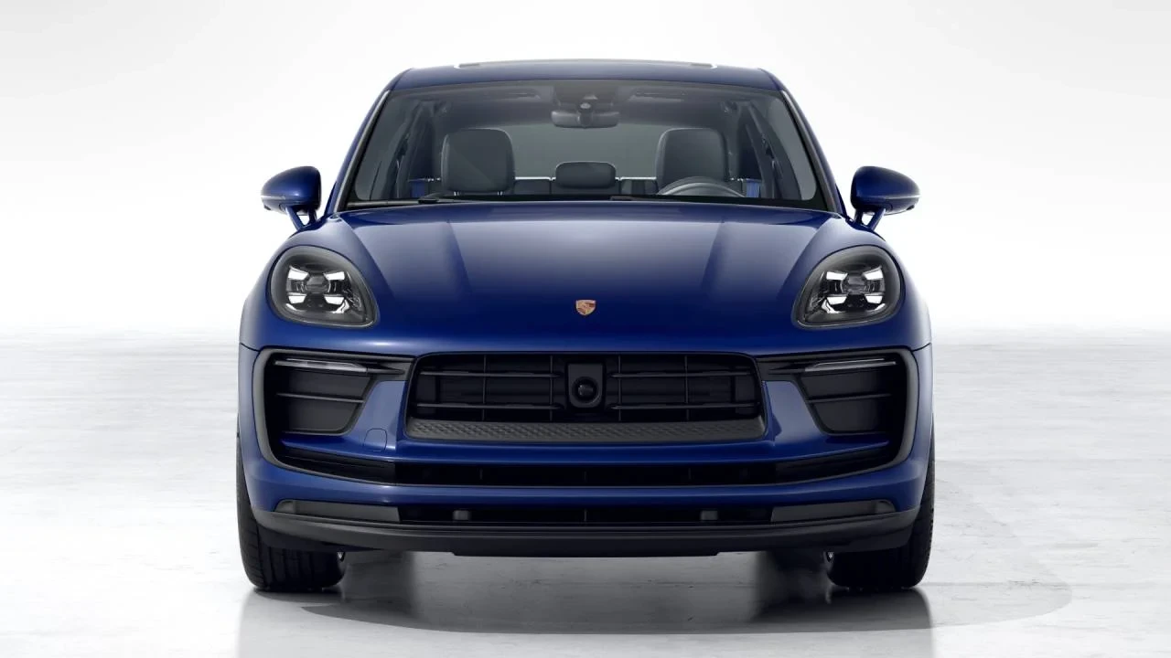 2026 Porsche Macan Electric - Image 8 of 10