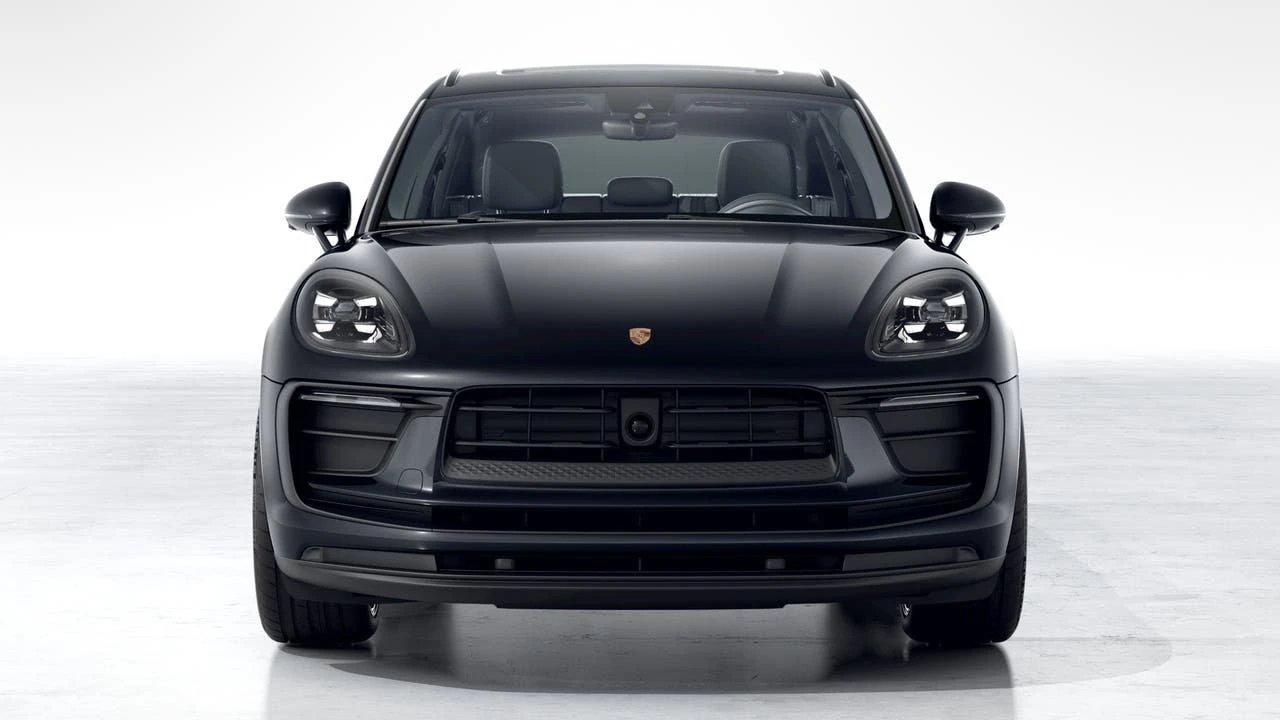 2026 Porsche Macan Electric - Image 8 of 10