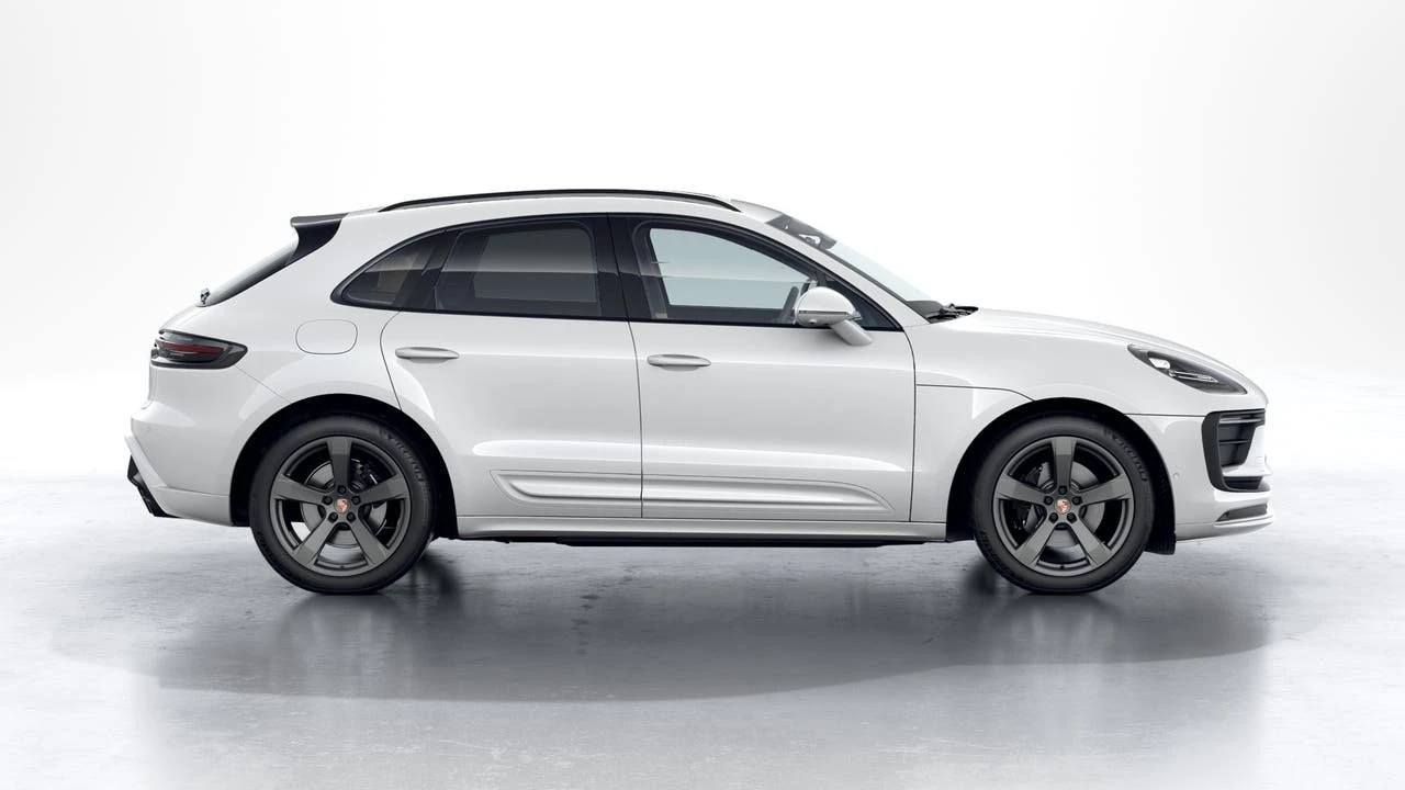 2026 Porsche Macan - Image 6 of 10