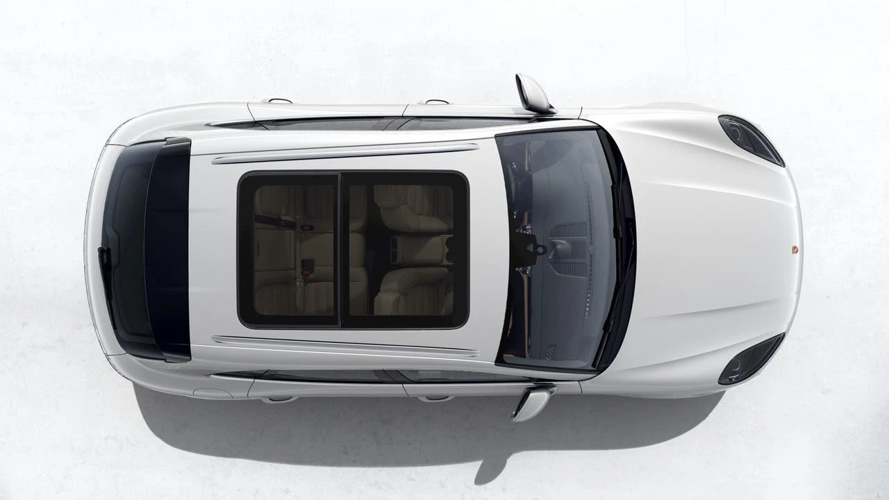 2026 Porsche Macan Electric - Image 5 of 10