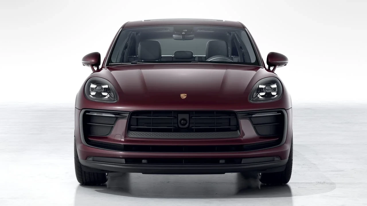2026 Porsche Macan - Image 8 of 10