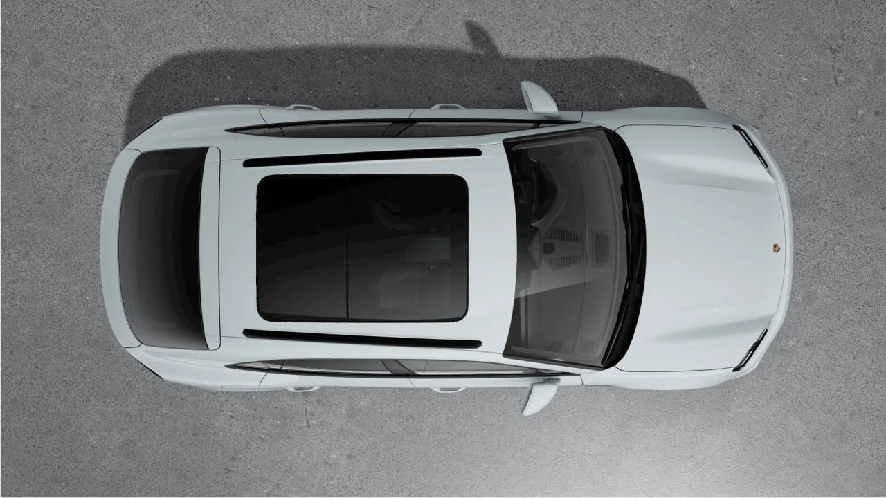 2026 Porsche Macan Electric - Image 5 of 10