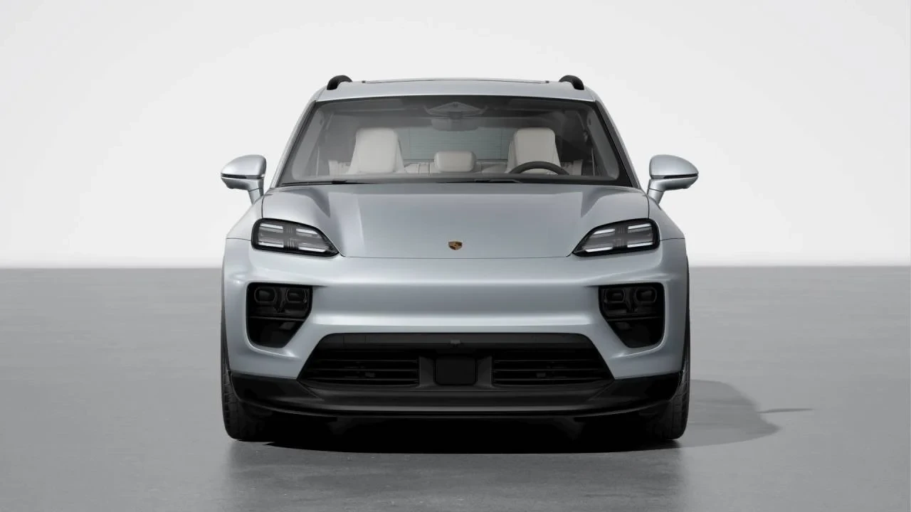 2026 Porsche Macan Electric - Image 8 of 10