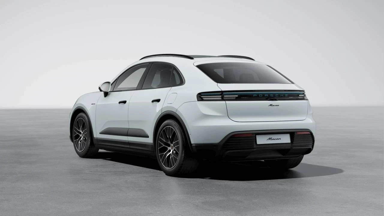 2026 Porsche Macan Electric - Image 3 of 10