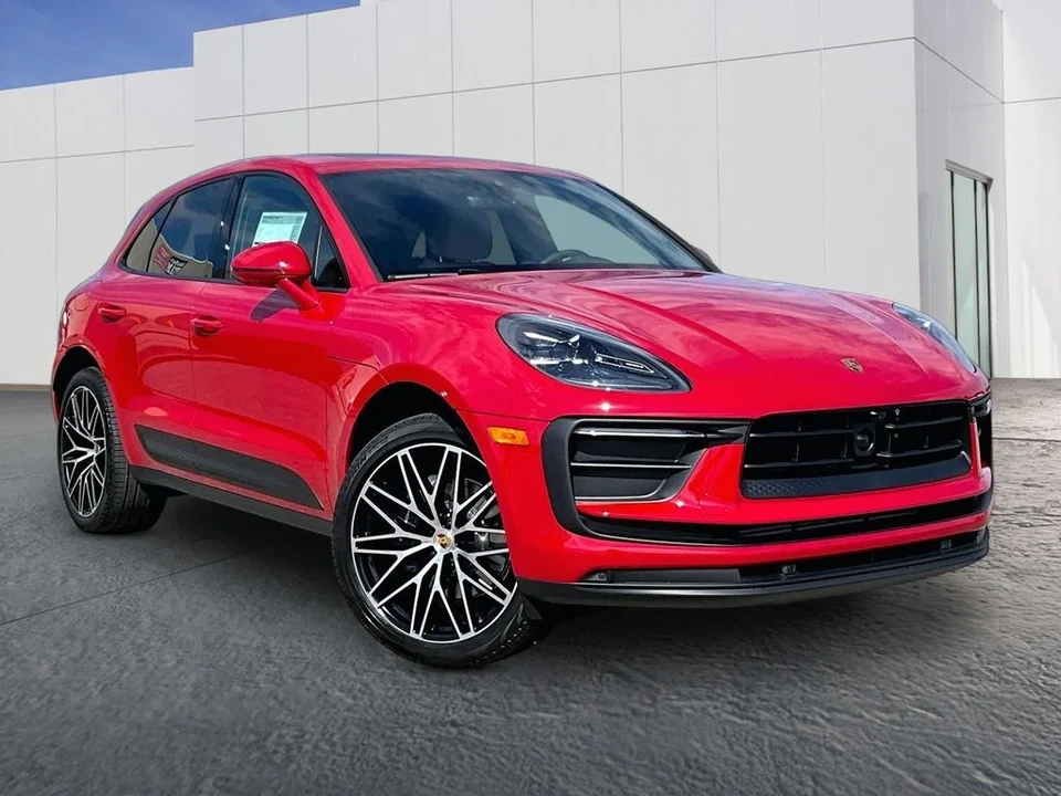 2026 Porsche Macan Electric - Image 9 of 26