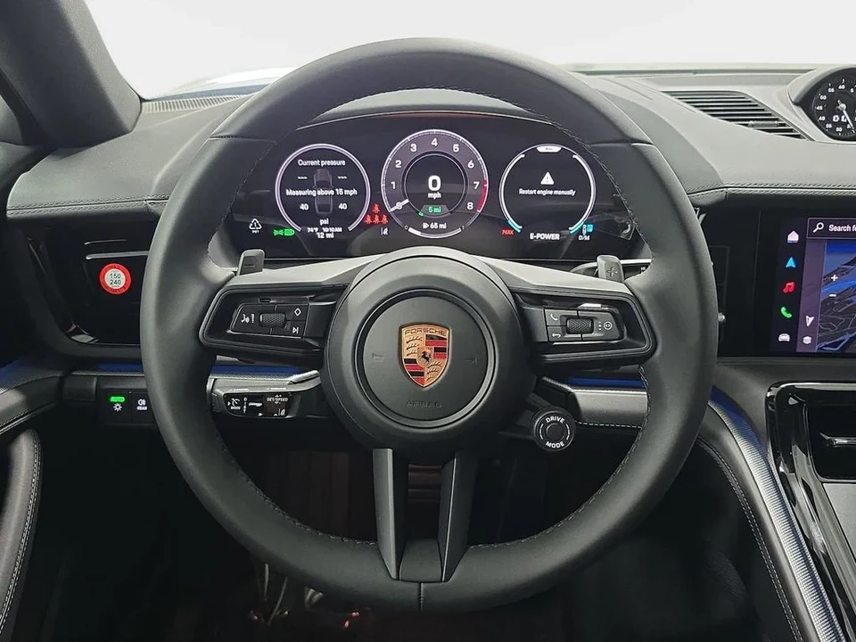 2026 Porsche 976 Panamera - Image 13 of 31