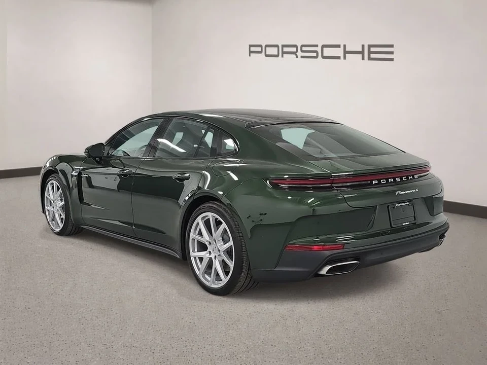 2026 Porsche 976 Panamera - Image 3 of 31