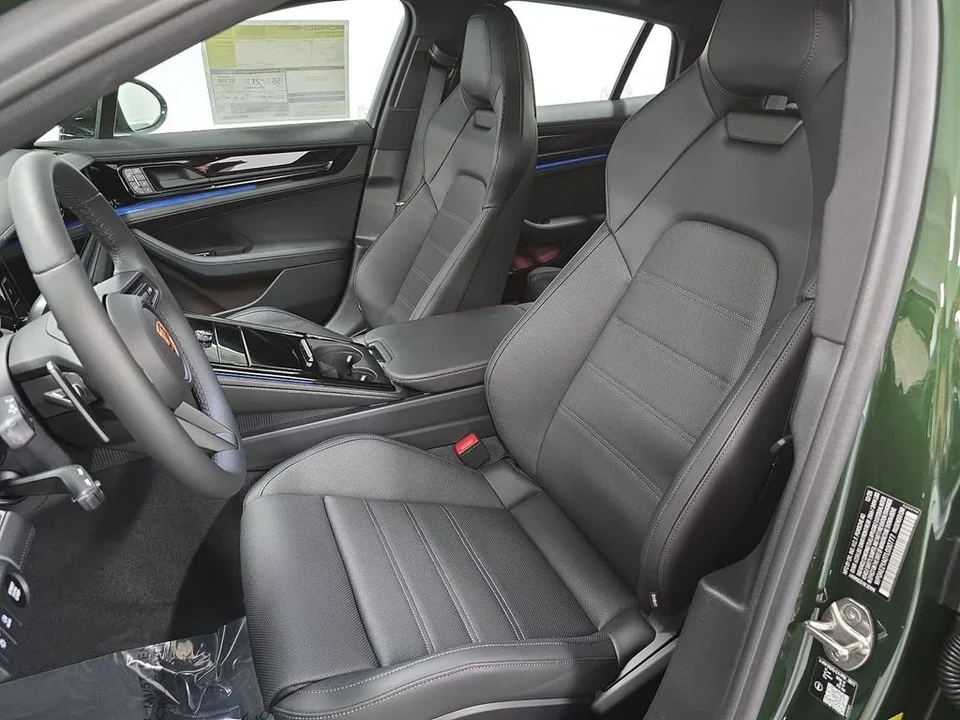 2026 Porsche 976 Panamera - Image 5 of 31
