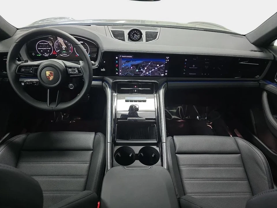2026 Porsche 976 Panamera - Image 12 of 31