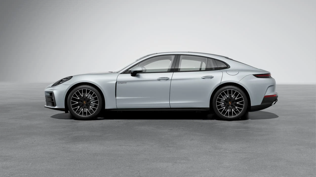 2026 Porsche 976 Panamera - Image 2 of 10