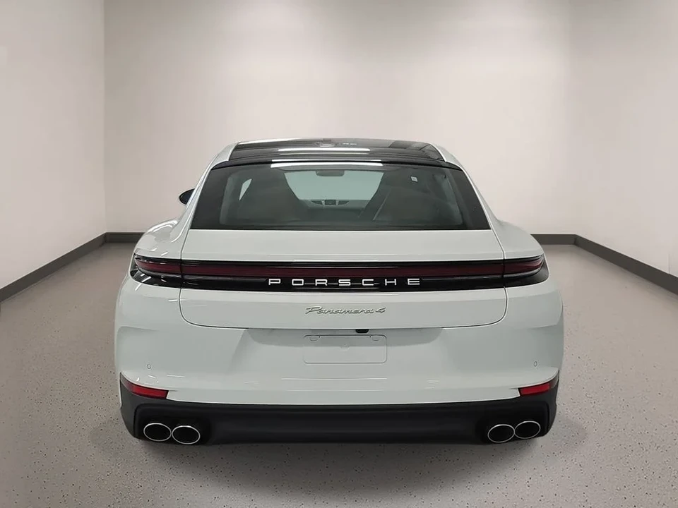 2026 Porsche 976 Panamera - Image 6 of 31