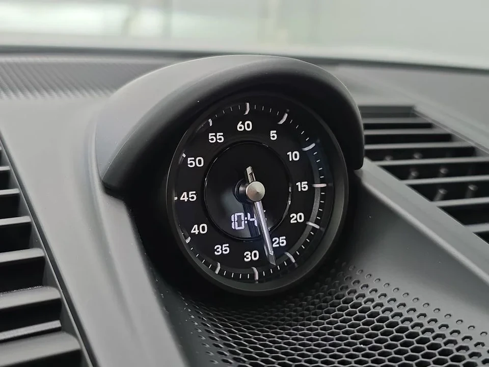 2026 Porsche 976 Panamera - Image 21 of 31