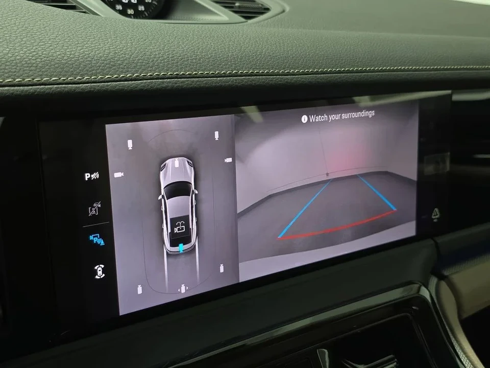 2026 Porsche 976 Panamera - Image 18 of 31