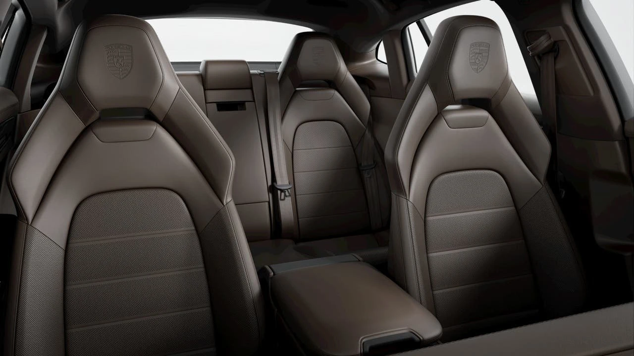 2026 Porsche 976 Panamera - Image 9 of 10