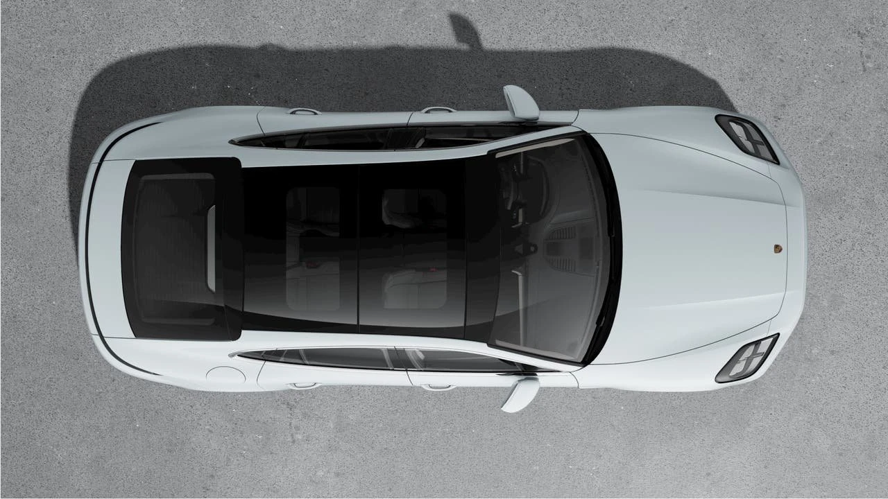 2026 Porsche 976 Panamera - Image 4 of 10