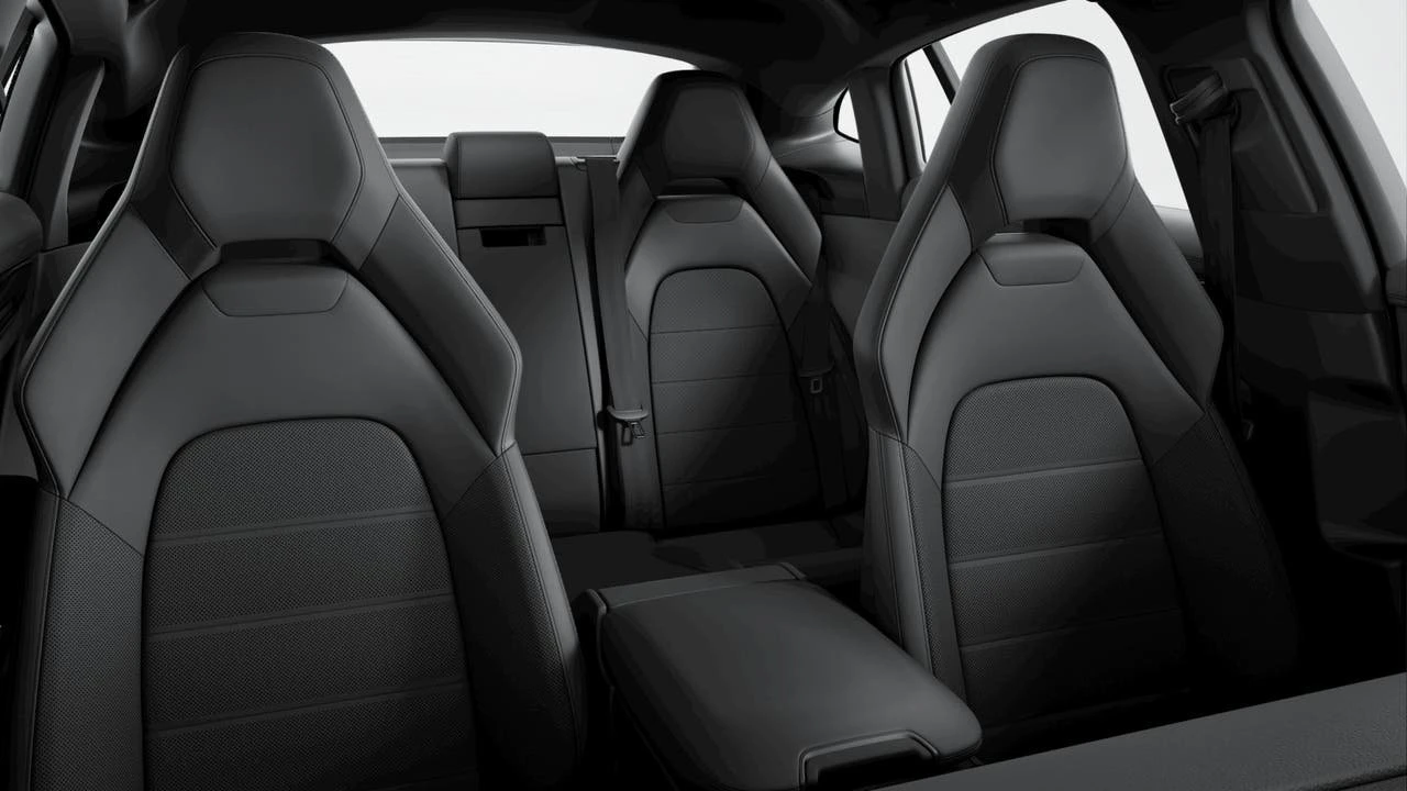 2026 Porsche Panamera - Image 9 of 10