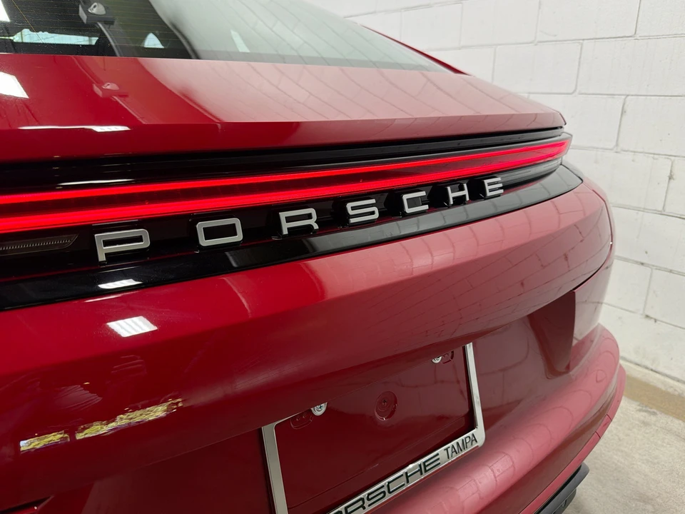2026 Porsche 976 Panamera - Image 11 of 31