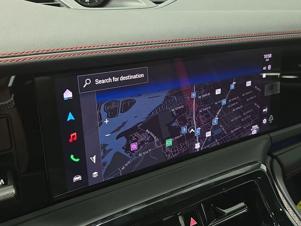 2026 Porsche Panamera - Image 17 of 31