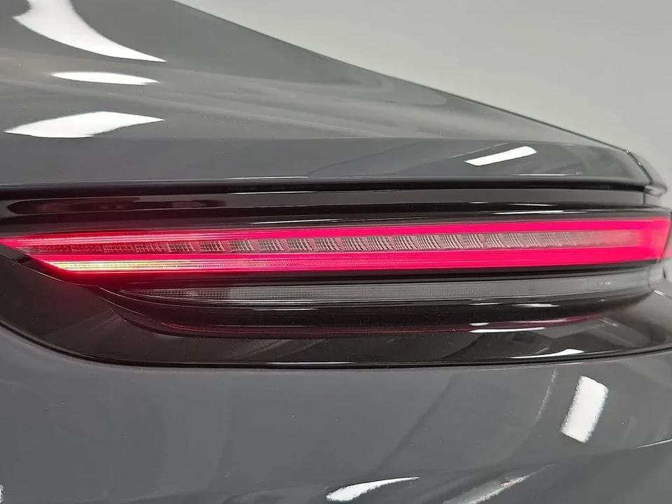 2026 Porsche Panamera - Image 30 of 31