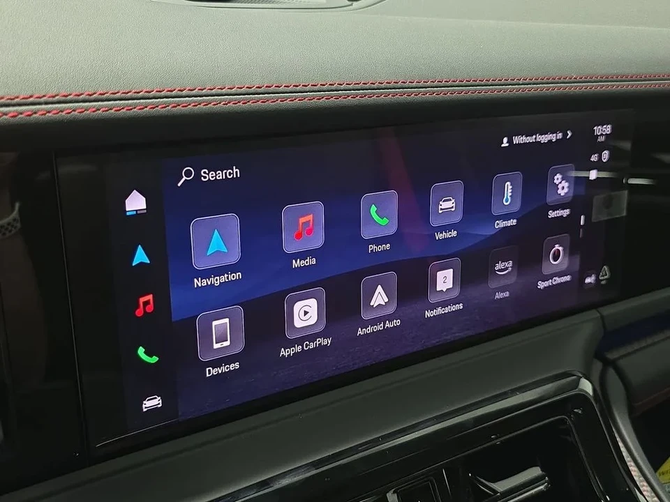 2026 Porsche Panamera - Image 16 of 31