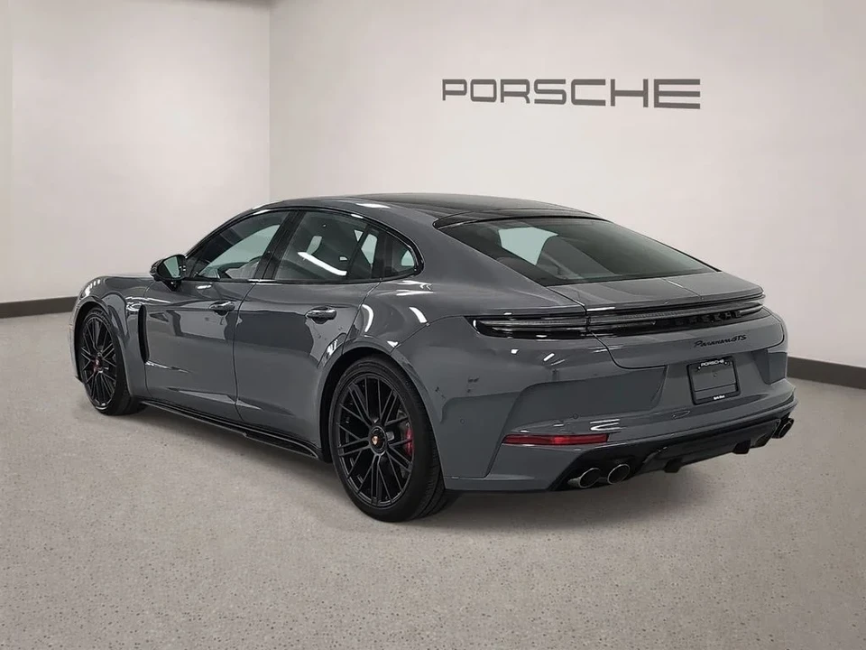 2026 Porsche Panamera - Image 3 of 31