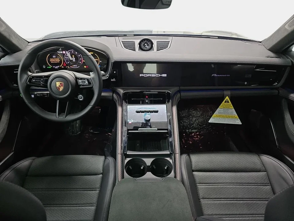 2026 Porsche Panamera - Image 12 of 31