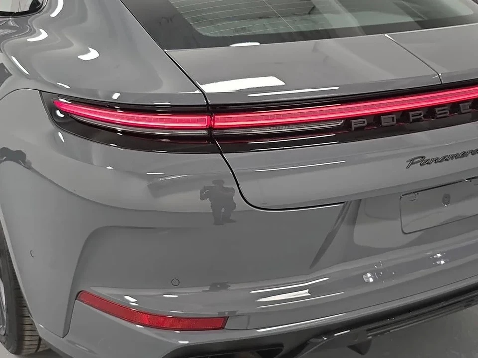 2026 Porsche Panamera - Image 29 of 31
