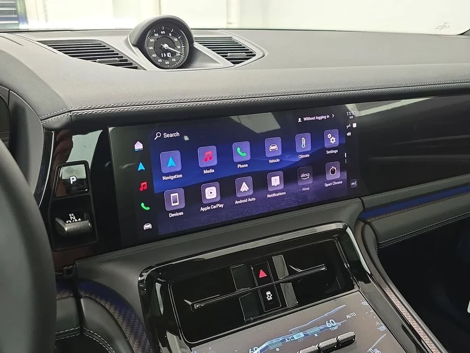 2026 Porsche Panamera - Image 15 of 31